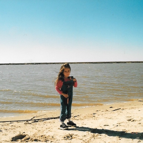 Meet your Posher, Dena - Picture 2 of 2